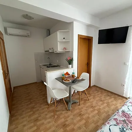 Apartment Nova *